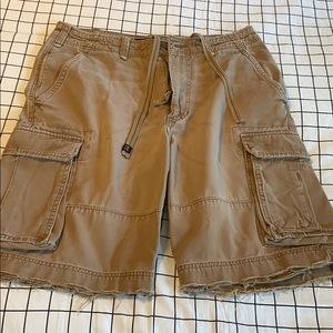 Abercrombie & Fitch khaki cargo shorts